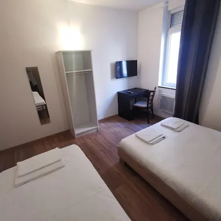 Le Casino St Quentin Gare Отель Сен-Кантен