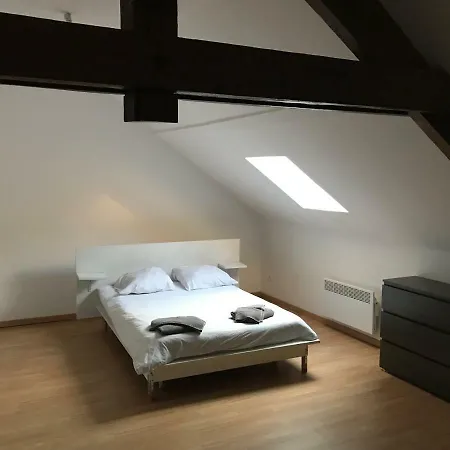 Le Casino St Quentin Gare Hotell